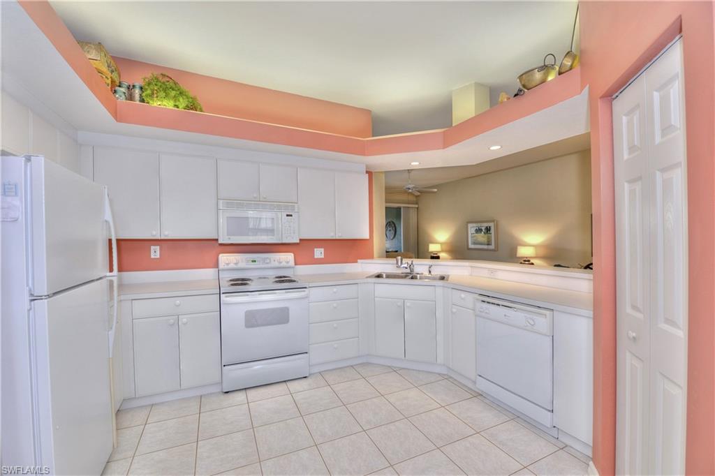 LIGHTHOUSE BAY - Residential