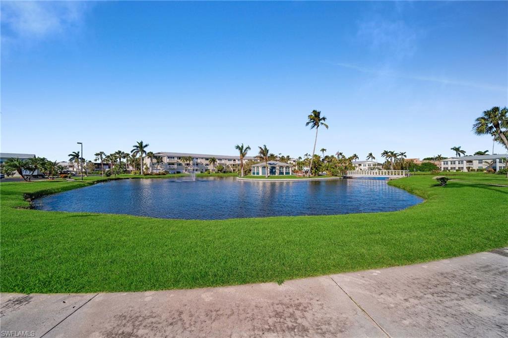 STRATFORD PLACE CONDO - Residential