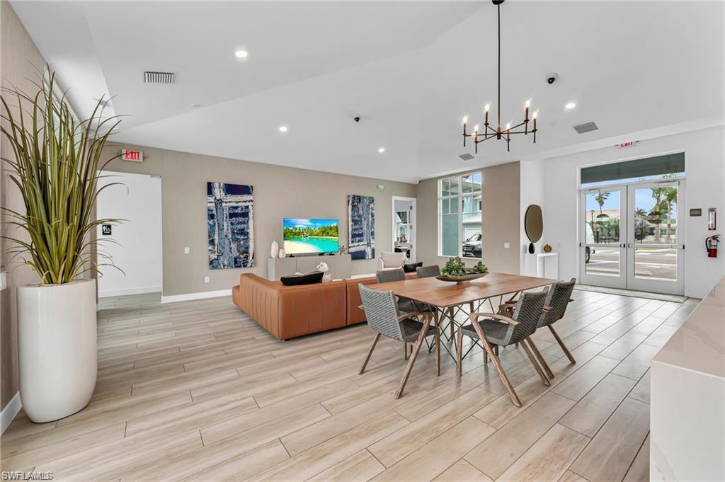 VILLA MAR BONITA BEACH - Residential