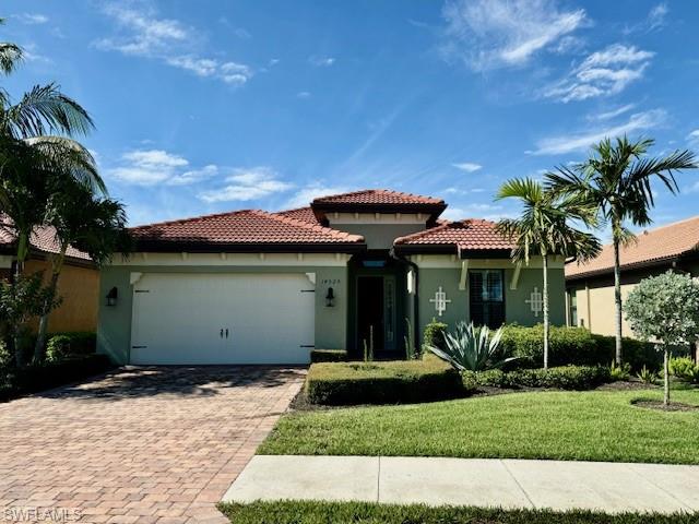 BEAUTIFUL SINGLE FAMILY POOL HOME WITH A BEAUTIFUL LAKE VIEW. 3 BEDROOMS PLUS A CLOSED DEN WITH WOOD FLOORING, 2 FULL BATHS AND A TWO CAR GARAGE . LOTS OF UPGRADES. 42 INCH KITCHEN CABINETS, GRANITE COUNTERTOP WITH BACK SPLASH, STAINLESS STEEL APPLIANCES, FOYER IN THE ENTRANCE WAY AND LIVING ROOM. MASTER BEDROOM HAS LARGE WALK IN CLOSET AND MASTER BATHROOM HAS A WALK IN SHOWER WITH SEPARATE TUB, AND DUAL SINKS. GATED COMMUNITY AND CLOSE TO EVERYTHING: BEACHES, SHOPPING, RESTAURANTS, ETC