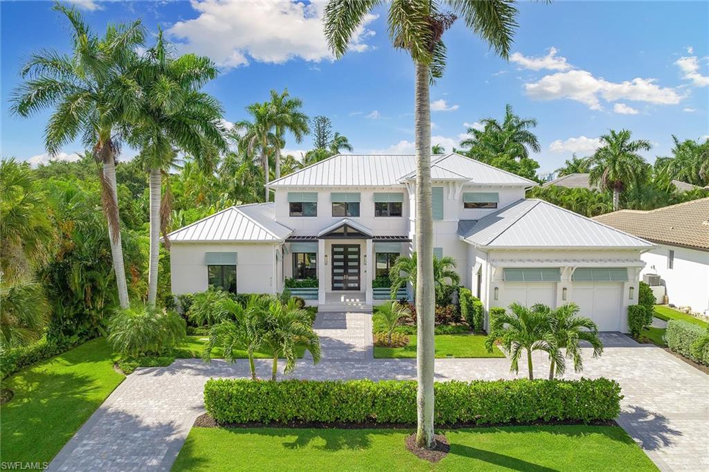 MOORINGS - Residential