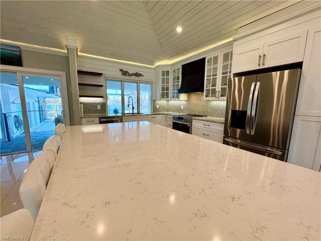 LAGUNA SHORES - Residential