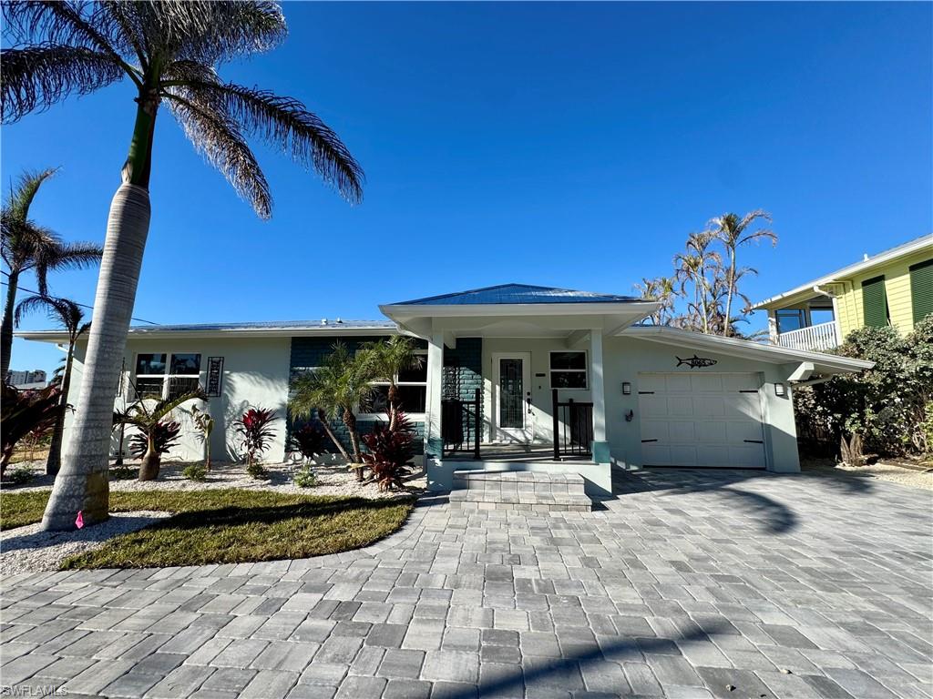 LAGUNA SHORES - Residential