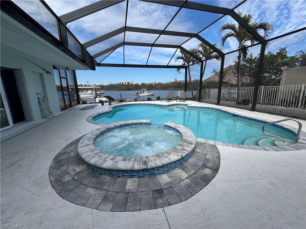 LAGUNA SHORES - Residential