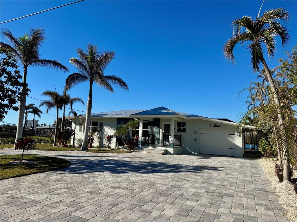 LAGUNA SHORES - Residential