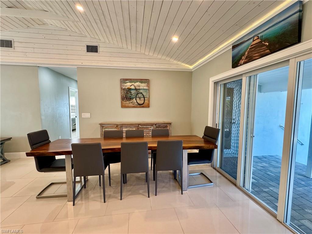 LAGUNA SHORES - Residential