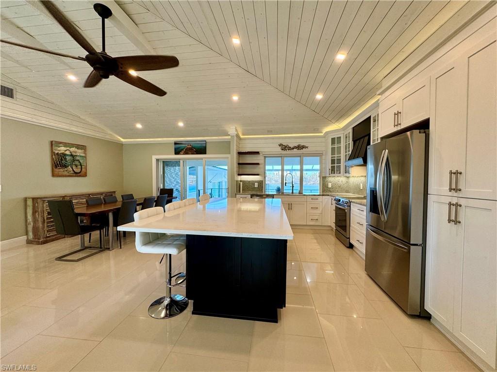 LAGUNA SHORES - Residential