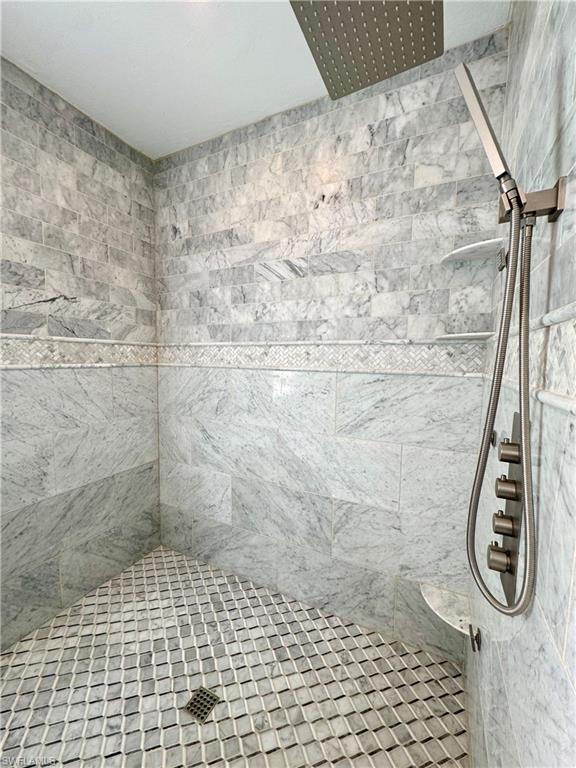 LAGUNA SHORES - Residential