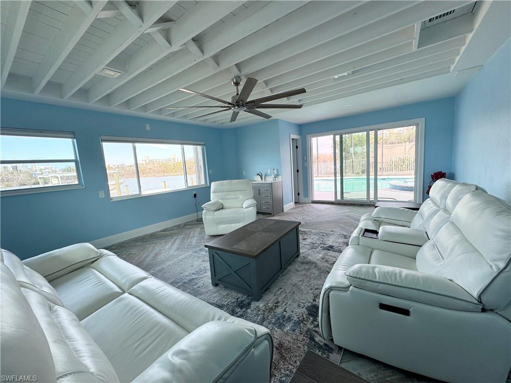 LAGUNA SHORES - Residential