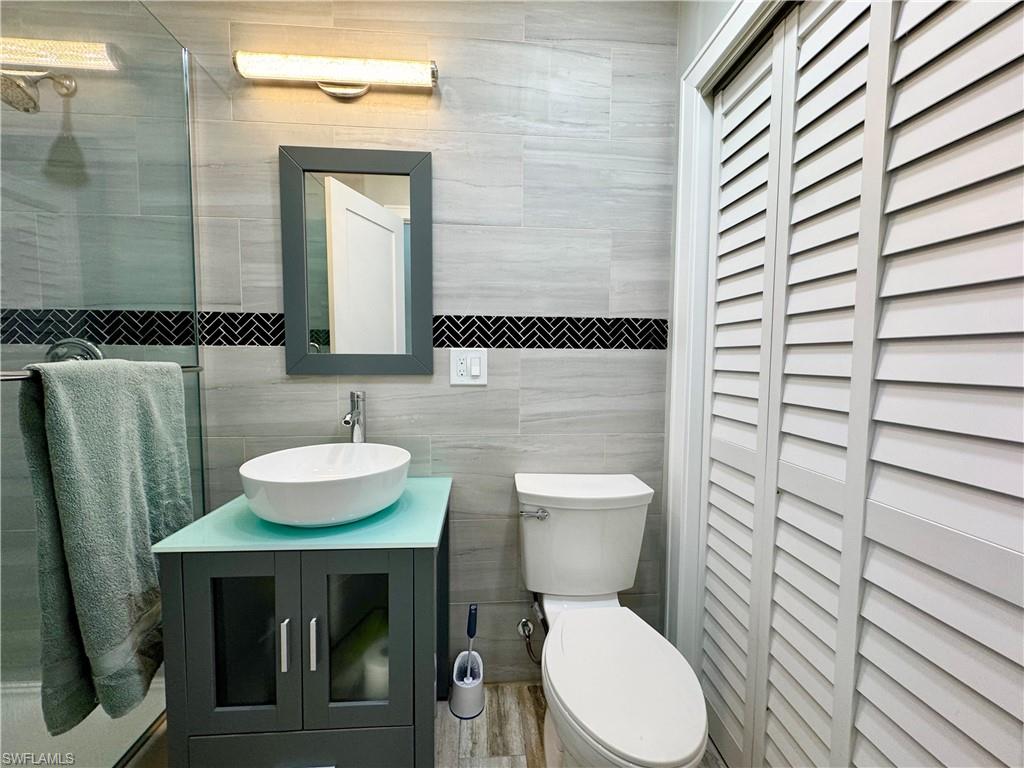 LAGUNA SHORES - Residential