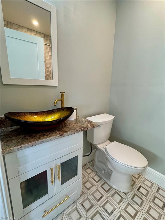LAGUNA SHORES - Residential