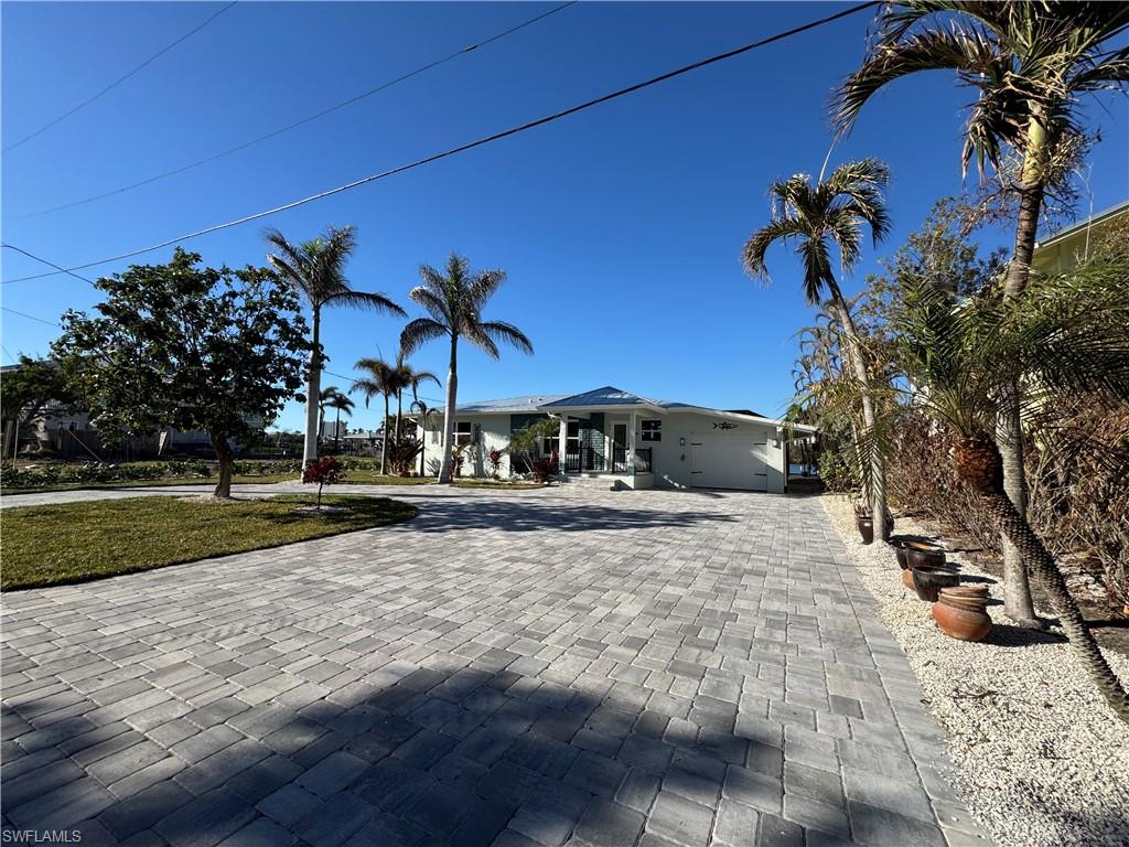 LAGUNA SHORES - Residential