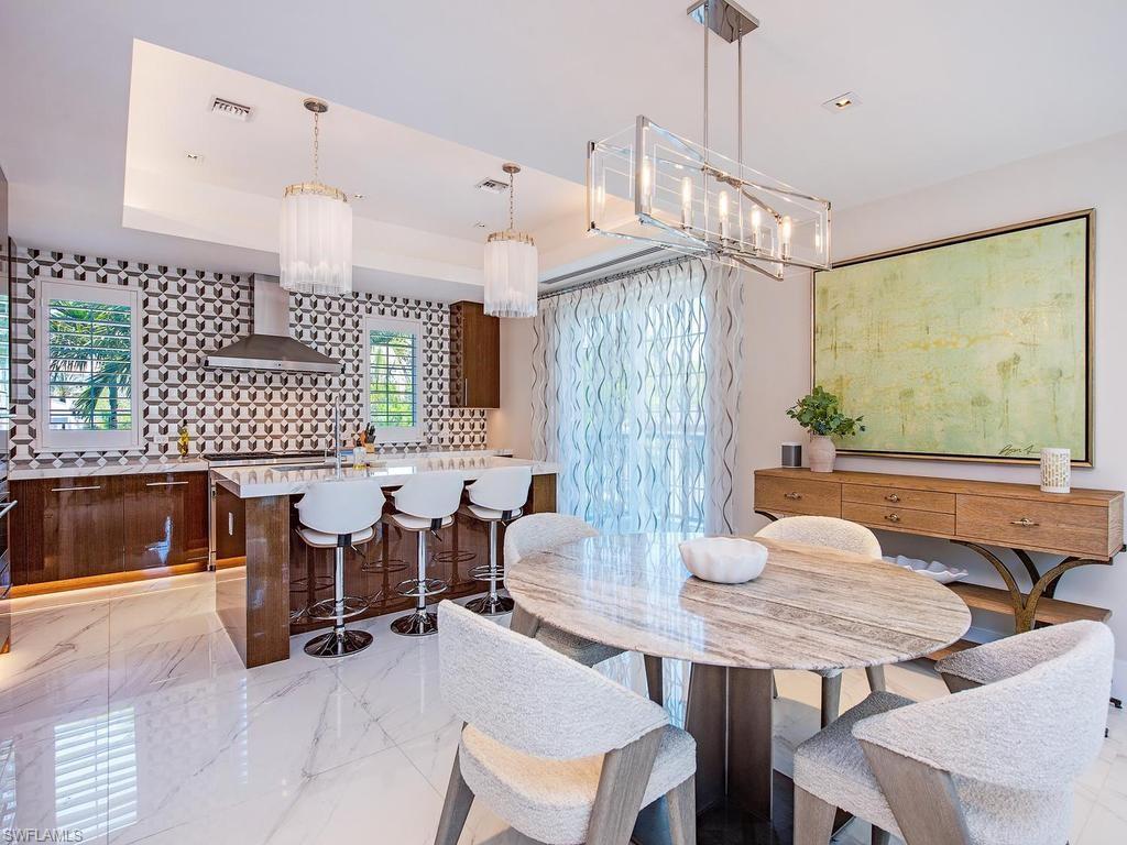 RESIDENCES AT 5TH & 5TH - Residential