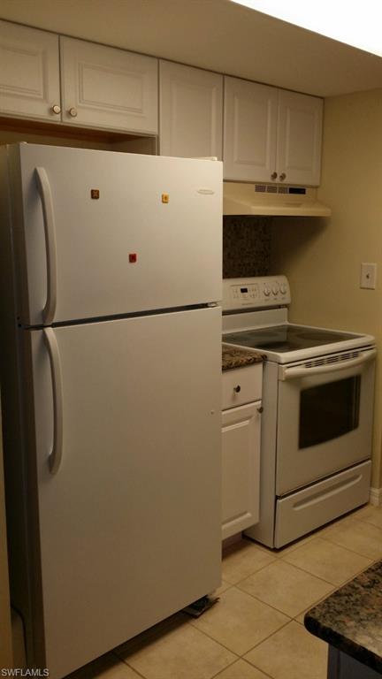 TOWERS CONDO - Residential