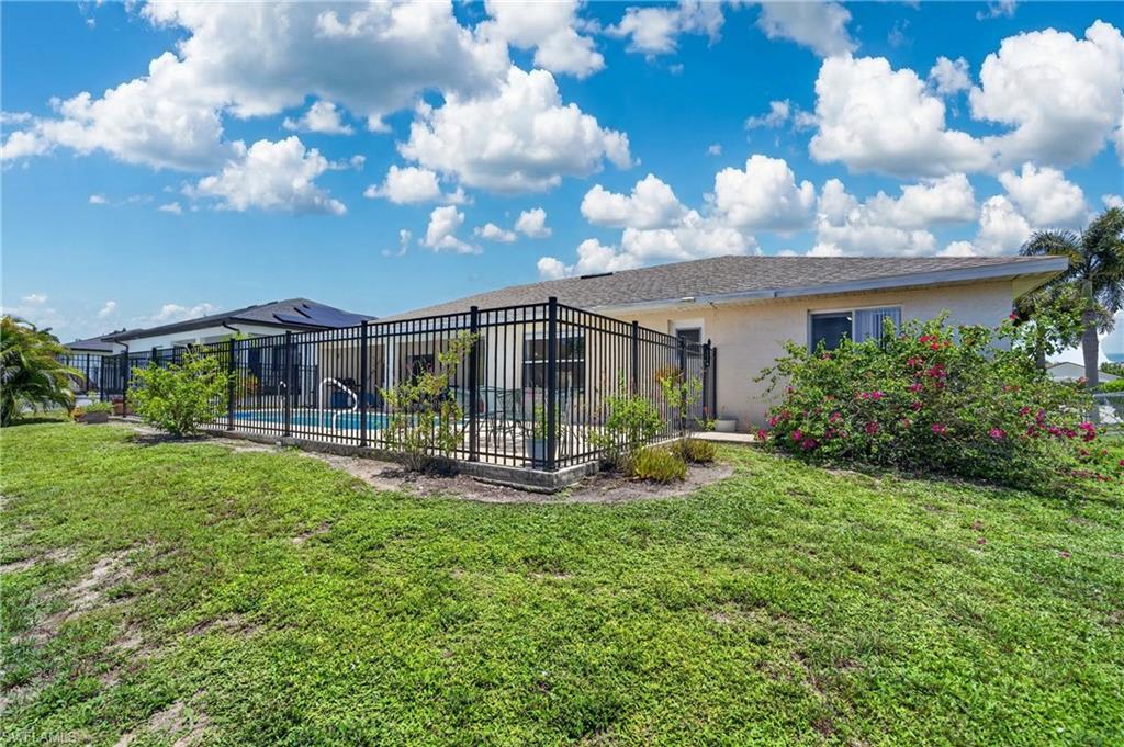 CAPE CORAL - Residential