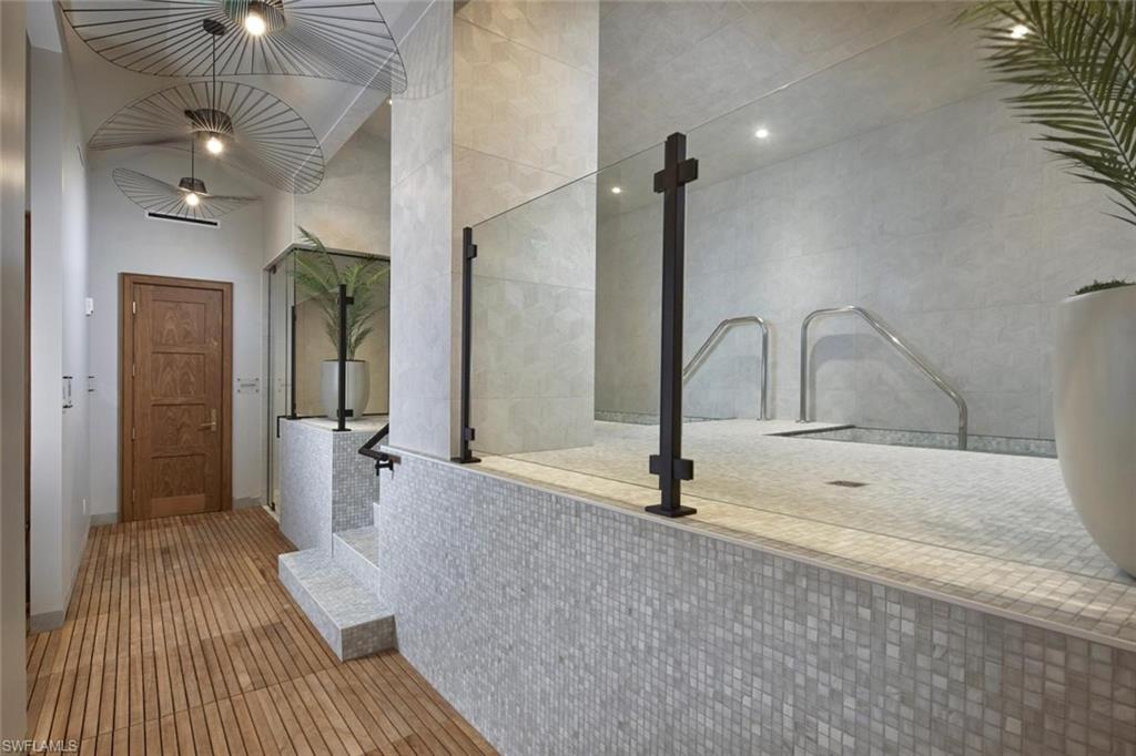 INFINITY AT THE COLONY - Residential