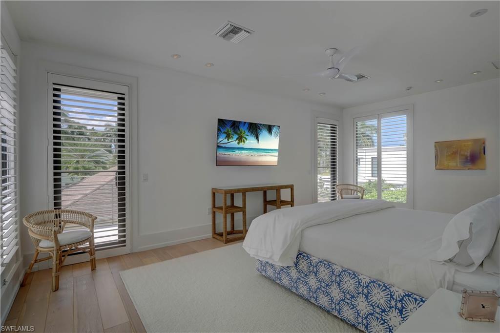 OLDE NAPLES - Residential