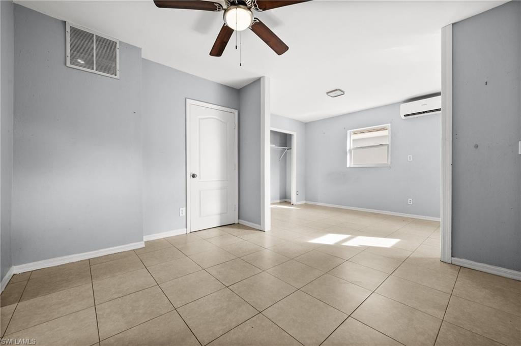 NAPLES PARK - Residential Income