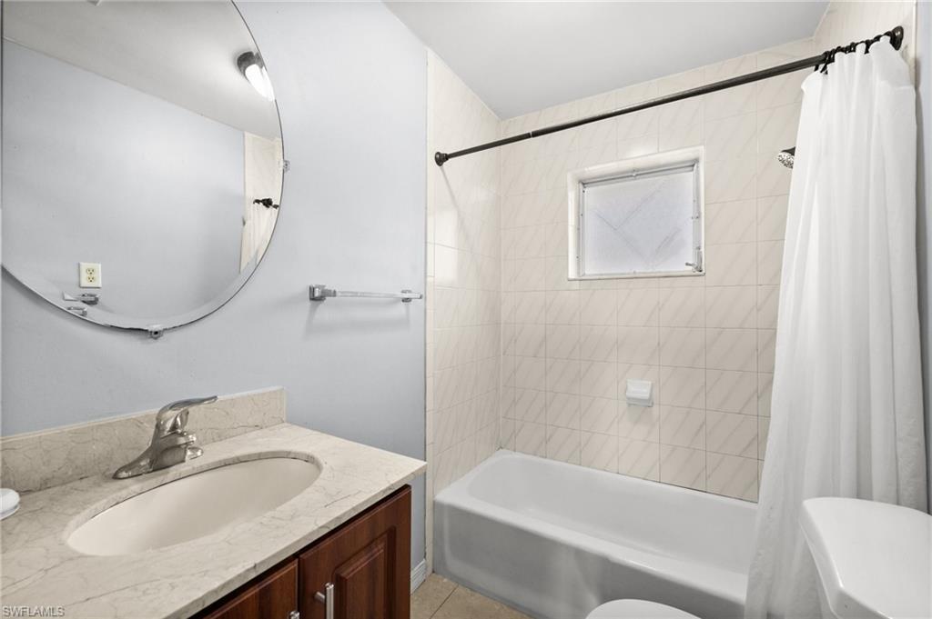 NAPLES PARK - Residential Income