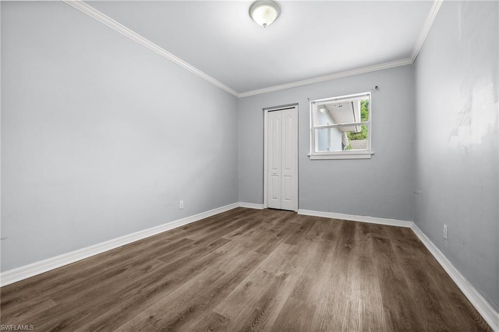 NAPLES PARK - Residential Income