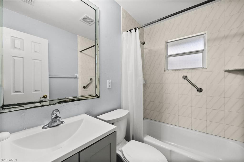 NAPLES PARK - Residential Income