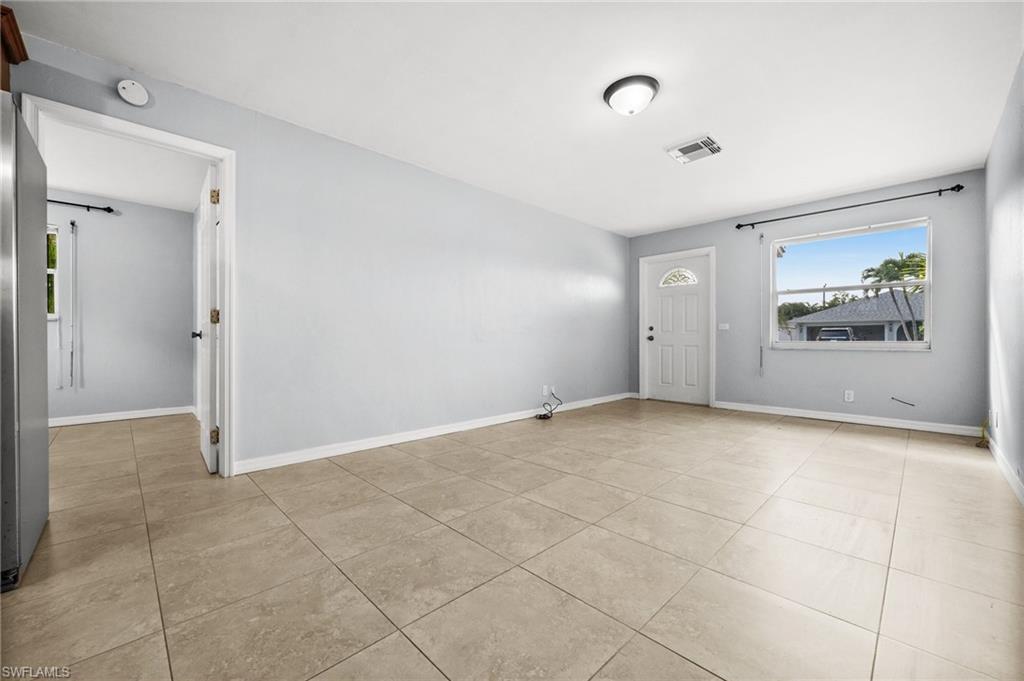 NAPLES PARK - Residential Income