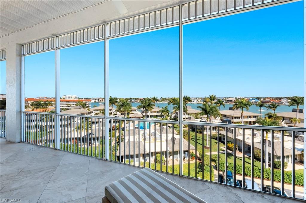 MARCO CAT PENTHOUSE - Residential