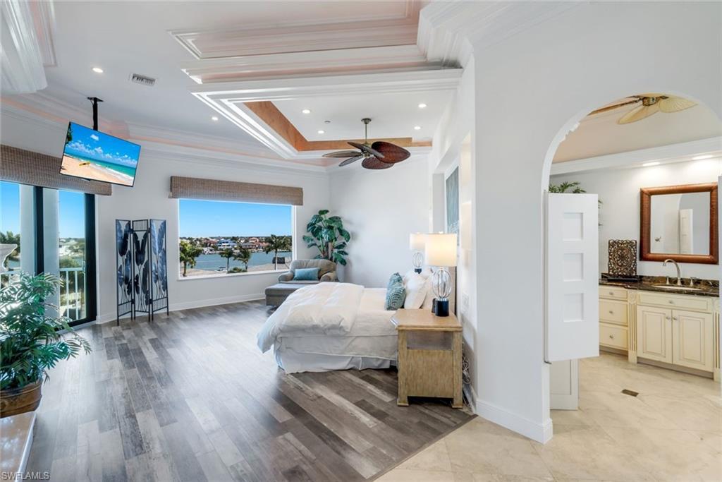MARCO CAT PENTHOUSE - Residential