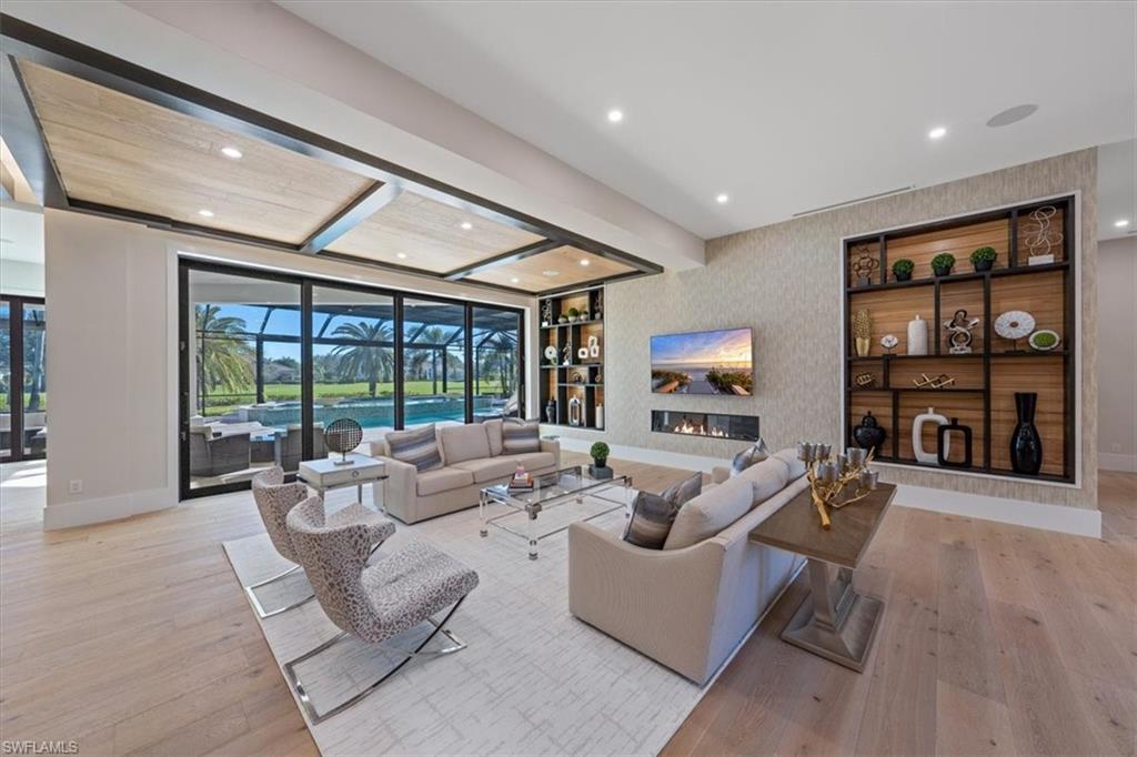 QUAIL WEST - Residential