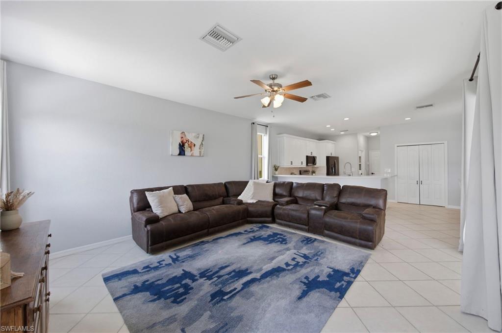 STONEYBROOK - Residential