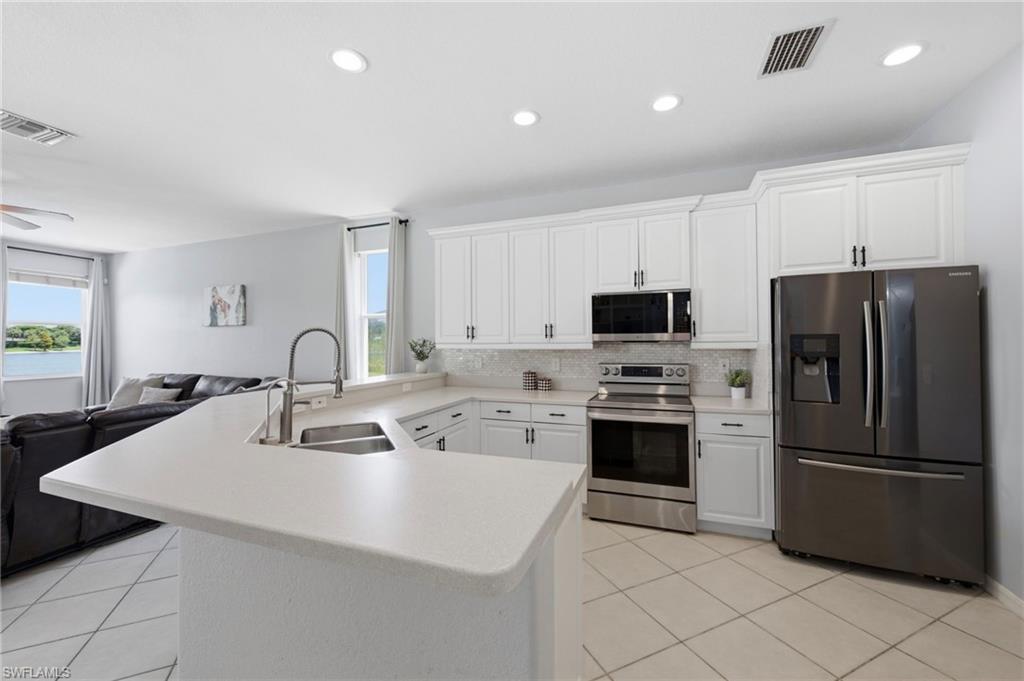 STONEYBROOK - Residential