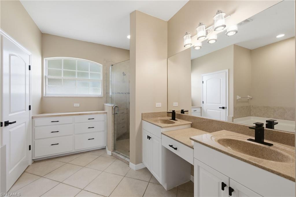 STONEYBROOK - Residential