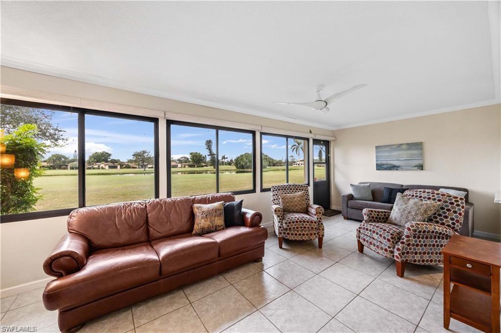LAKEWOOD VILLAS - Residential Lease