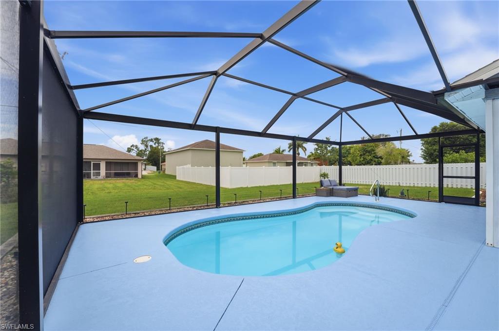 CAPE CORAL - Residential
