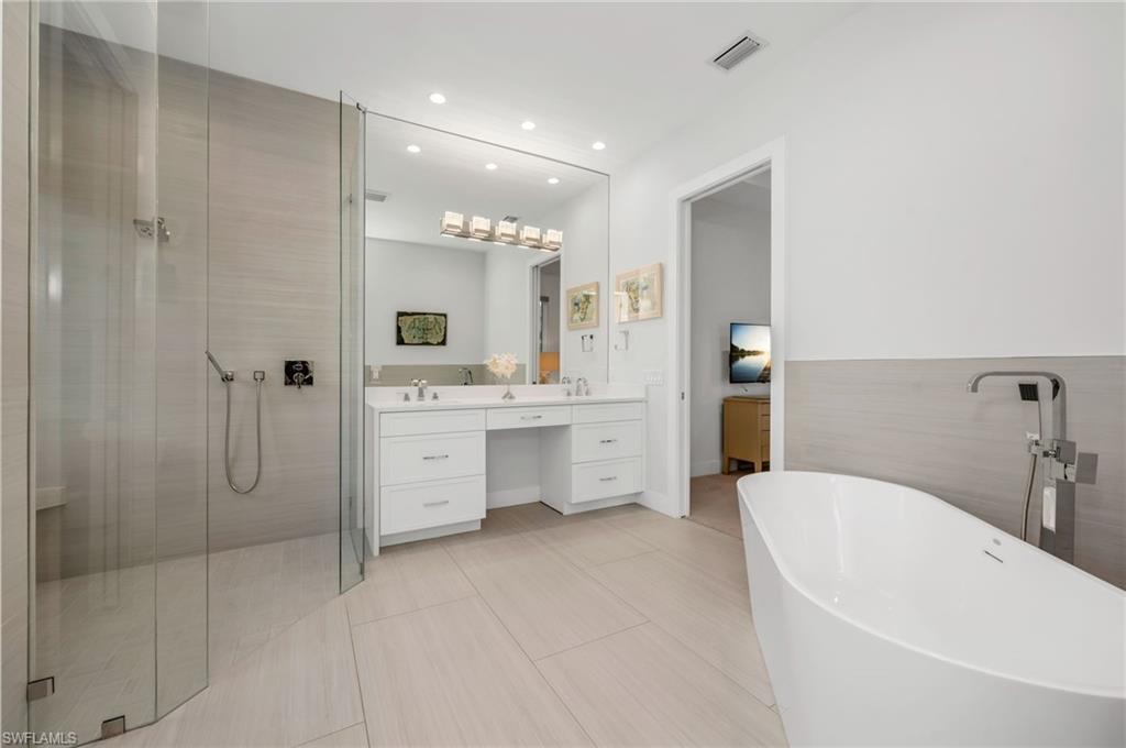 LOGAN WOODS - Residential