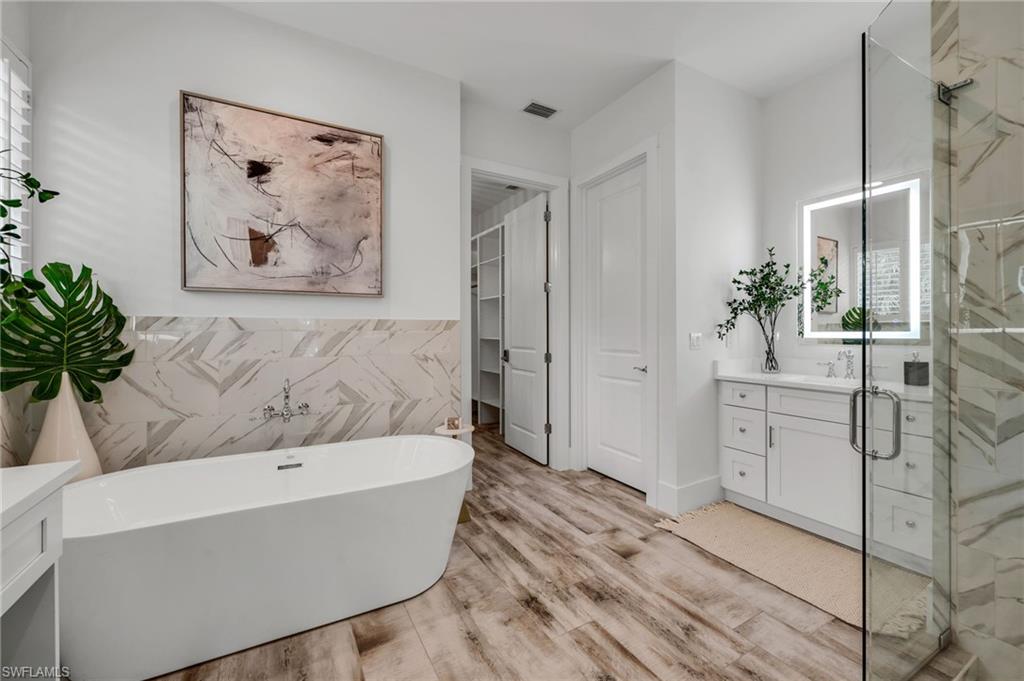 LOGAN WOODS - Residential