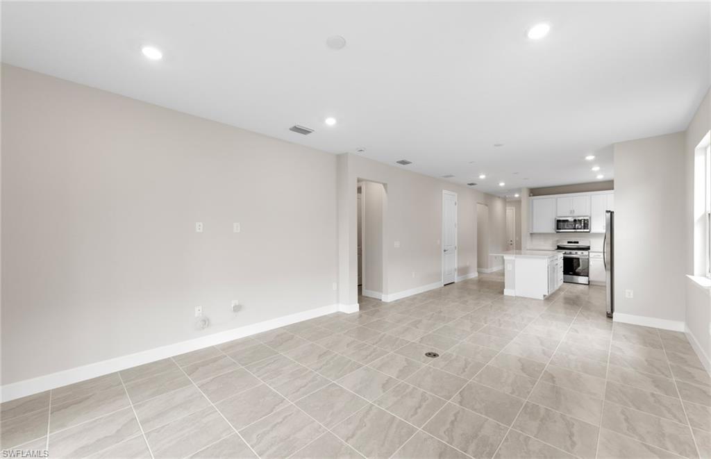 DEL WEBB OAK CREEK - Residential