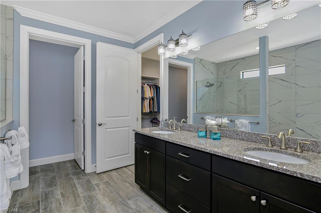 CORKSCREW SHORES - Residential