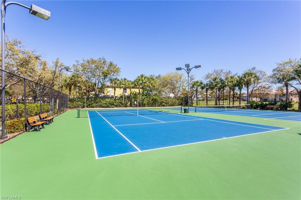COLONIAL LINKS - Residential