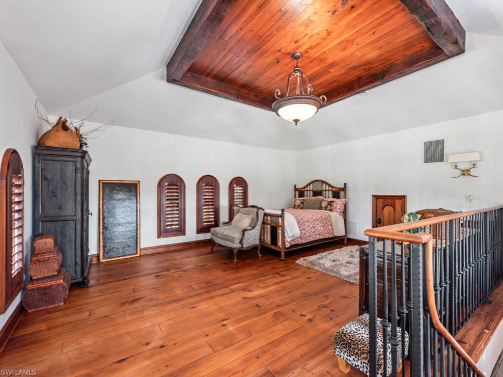 QUAIL WEST - Residential