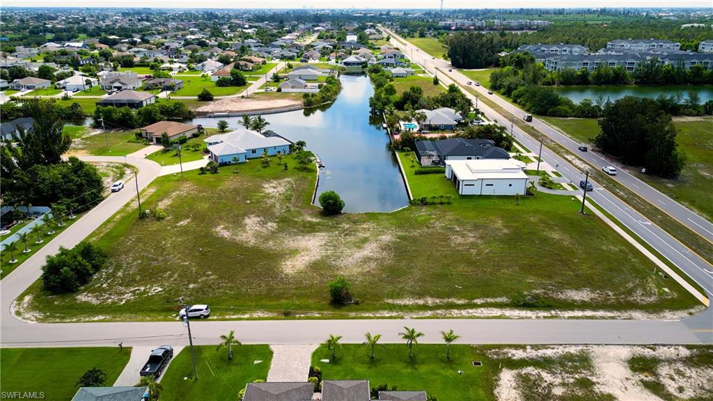 CAPE CORAL - Land