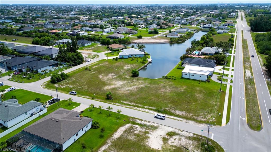 CAPE CORAL - Land