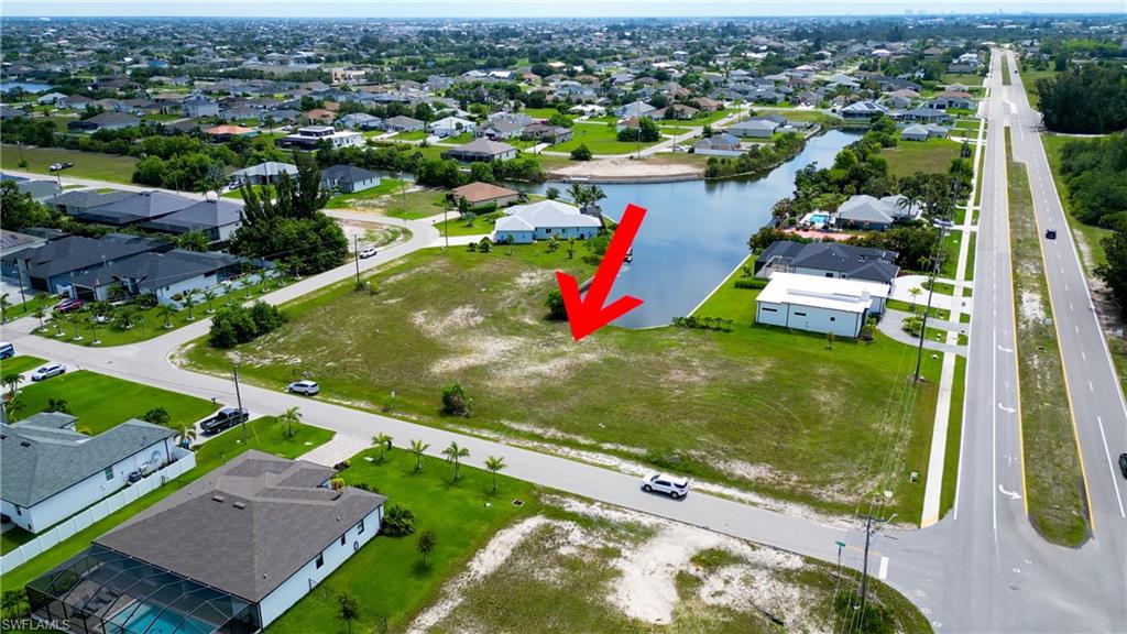 CAPE CORAL - Land