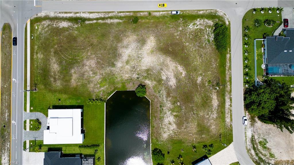 CAPE CORAL - Land