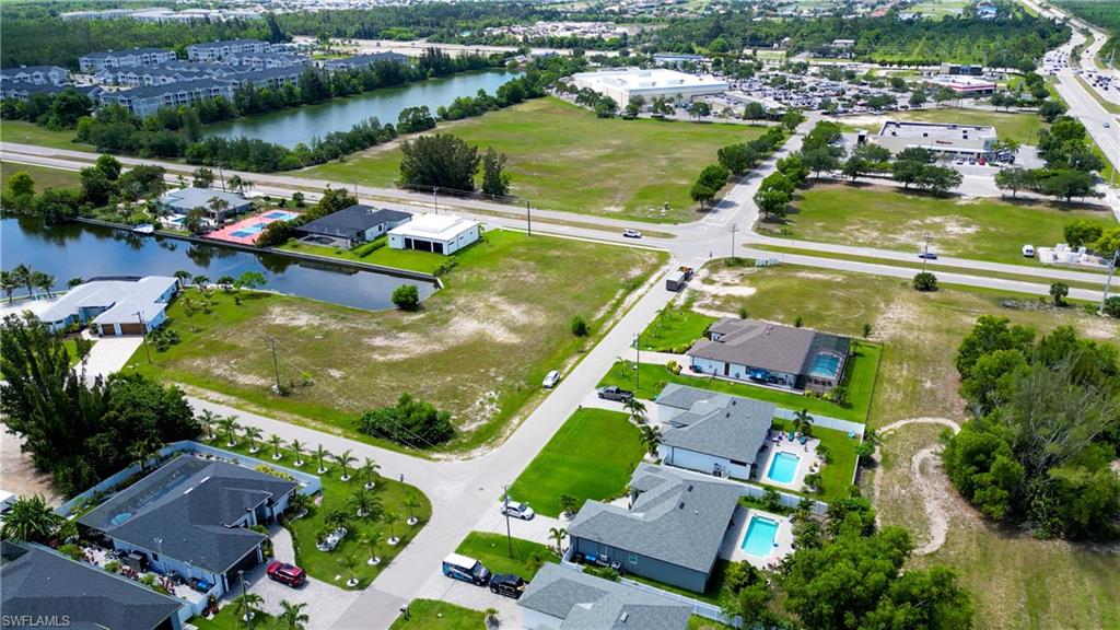 CAPE CORAL - Land