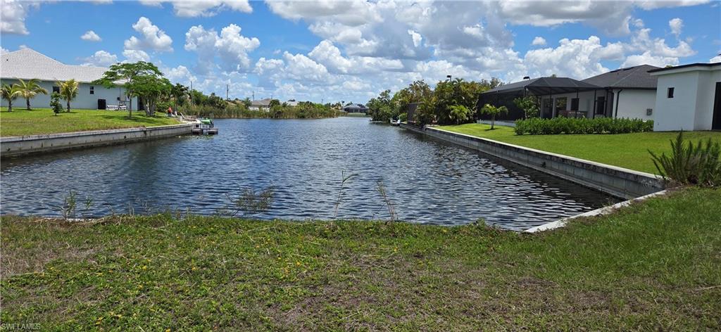 CAPE CORAL - Land