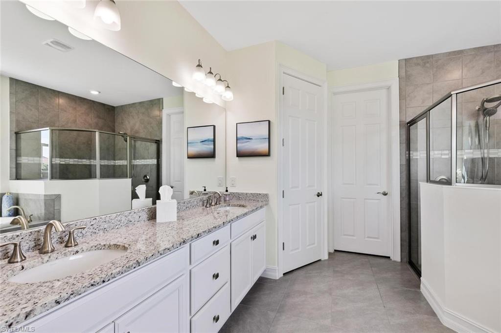 ROYAL PALM GOLF ESTATES - Residential