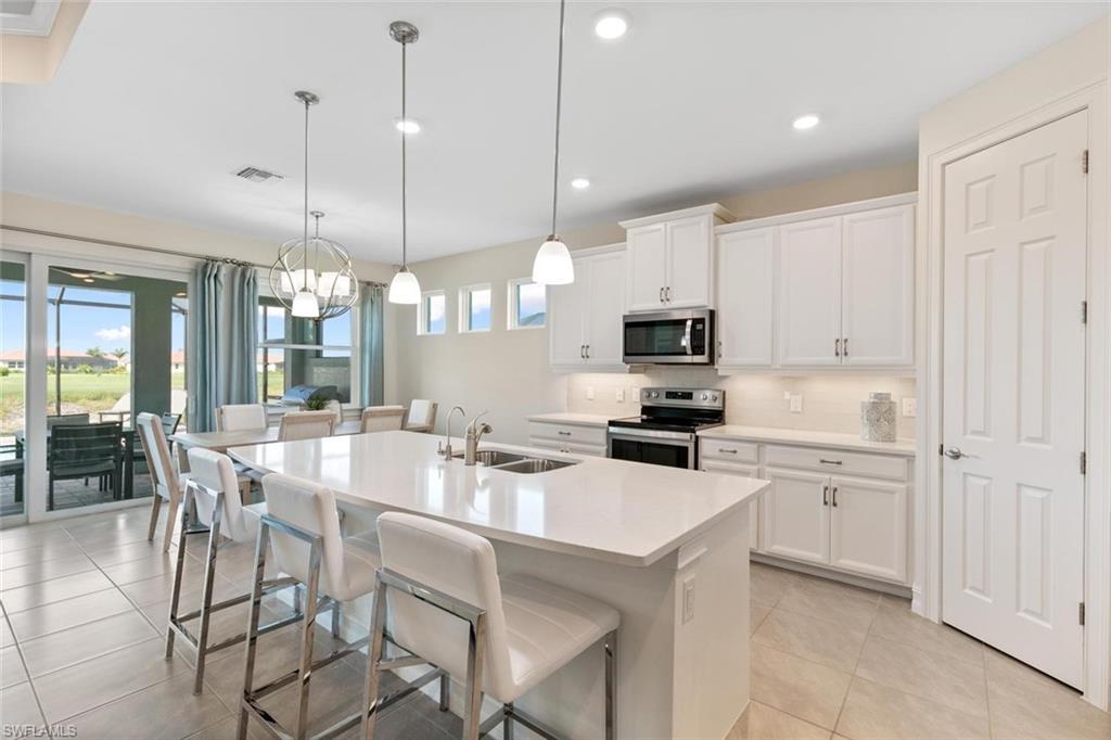 ROYAL PALM GOLF ESTATES - Residential