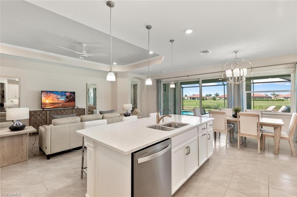 ROYAL PALM GOLF ESTATES - Residential