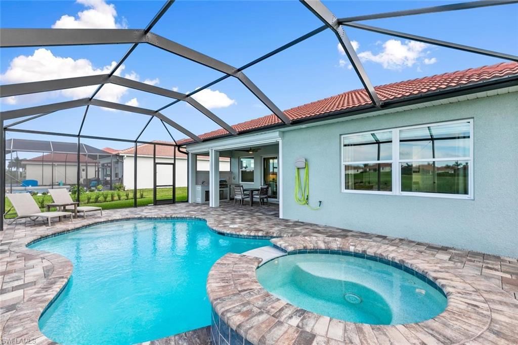 ROYAL PALM GOLF ESTATES - Residential